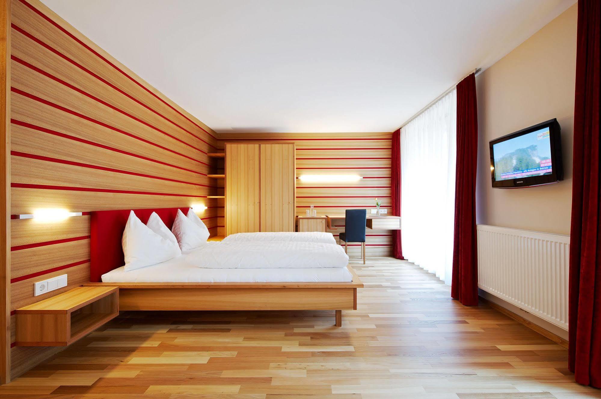 Hotel Kanisfluh Mellau Kültér fotó